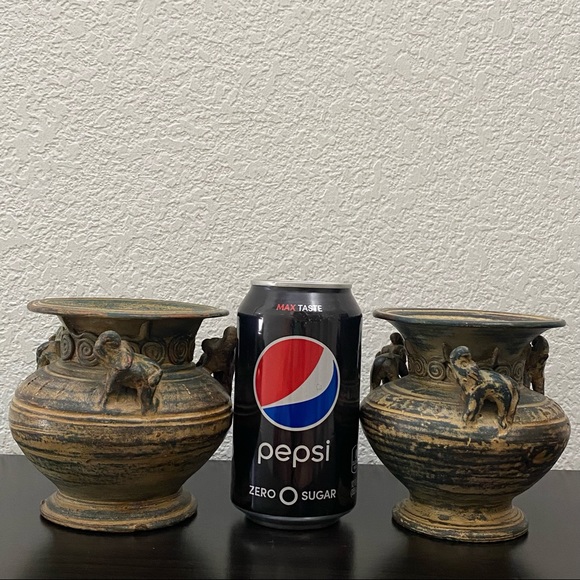 Pair of Vintage Asian Pottery Elephant Details 4.25” Vase - Picture 4 of 12